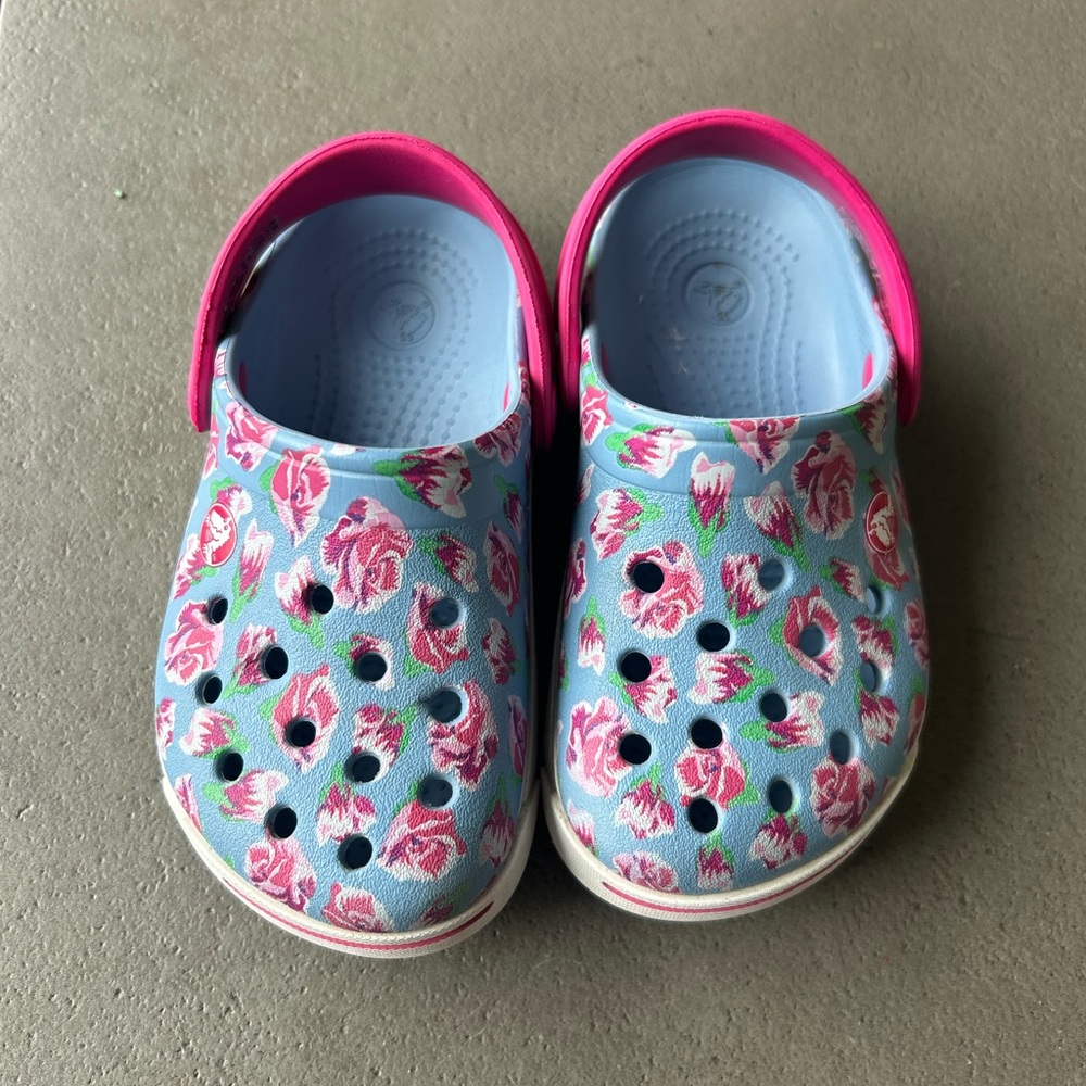 CROCS Kids Floral Clogs - Pink & Light Blue